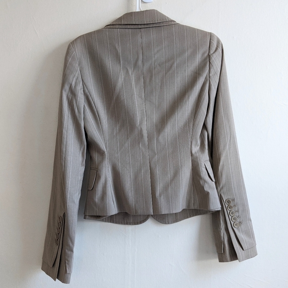 Like new BCBG MaxAzria double layer blazer size XXS - Picture 2 of 12
